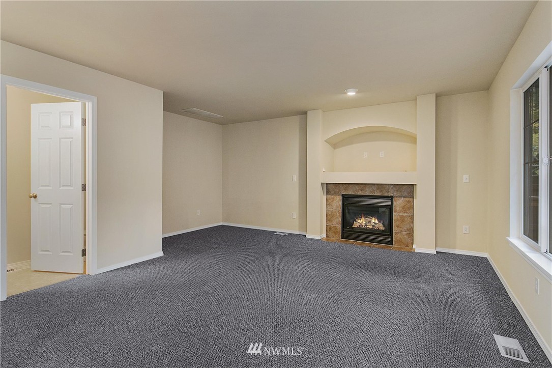 3141 Northeast 19th Place Renton, WA 98056 - Photo 8 of 20
