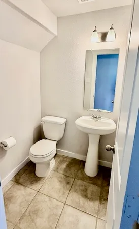 $2,300 | 217 Laura Leigh Lane, Angleton, TX 77515