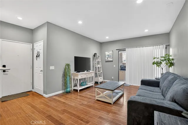 $595,000 | 2381 Archwood Lane, Unit 184, Simi Valley, CA 93063