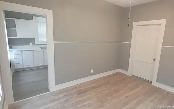 $905 | 403 Terrell Avenue, Unit 5, San Antonio, TX 78214