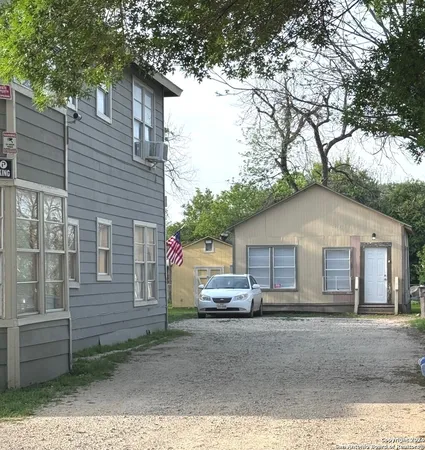 $905 | 403 Terrell Avenue, Unit 5, San Antonio, TX 78214