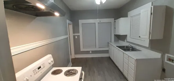 $905 | 403 Terrell Avenue, Unit 5, San Antonio, TX 78214