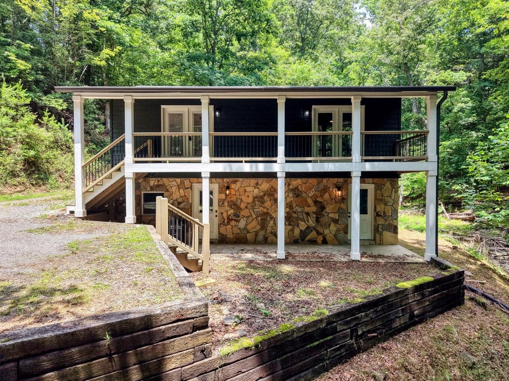 45 Mountain Stream Road Murphy, NC 28906 - Photo 16 of 33 a view of a house with a backyard