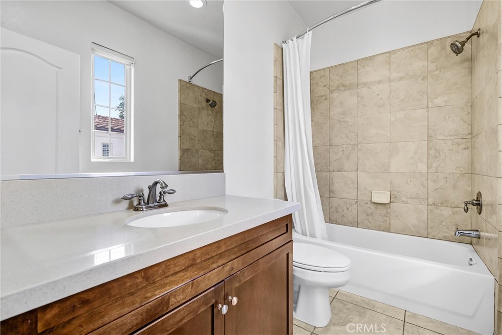 83 Mission Irvine, CA 92620 - Photo 13 of 33