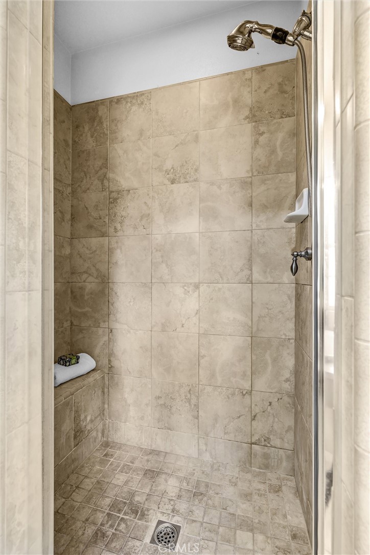 83 Mission Irvine, CA 92620 - Photo 17 of 33