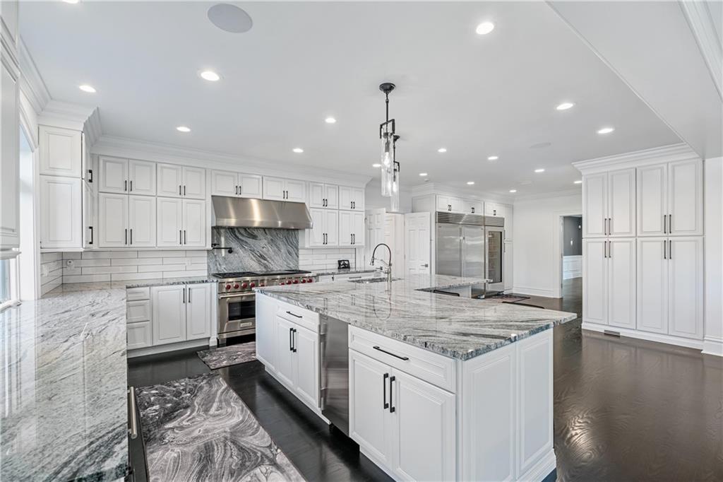 125 Justabout Road Venetia, PA 15367 - Photo 11 of 50 Chefs kitchen with high end Wolf appliances.