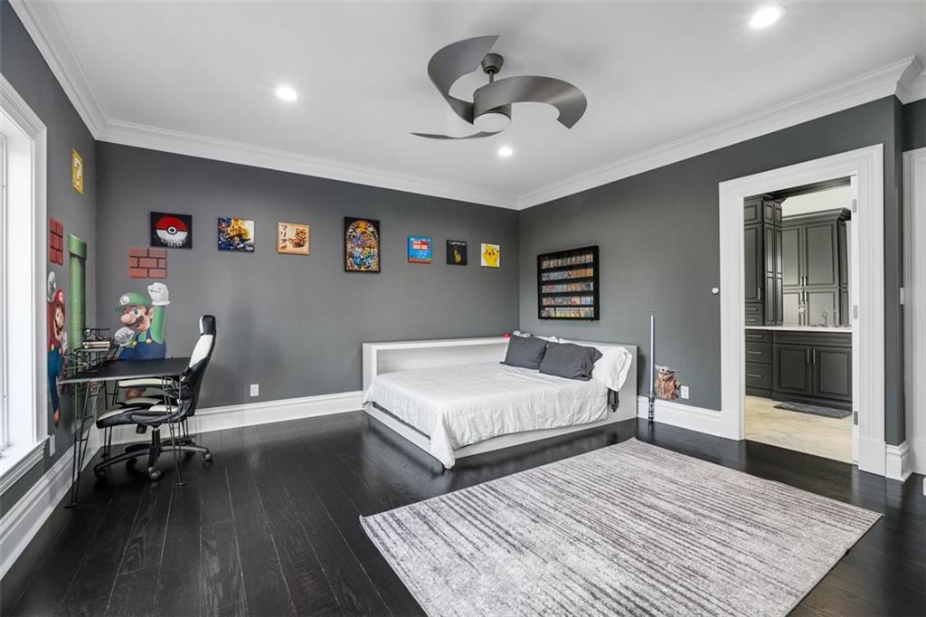 125 Justabout Road Venetia, PA 15367 - Photo 27 of 50 Bedroom #3 with private bath.