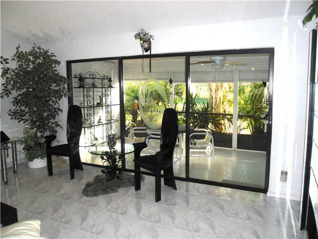 20965 Boca Ridge Drive West, Unit 20965 Boca Raton, FL 33428 - Photo 13 of 18 Living Room