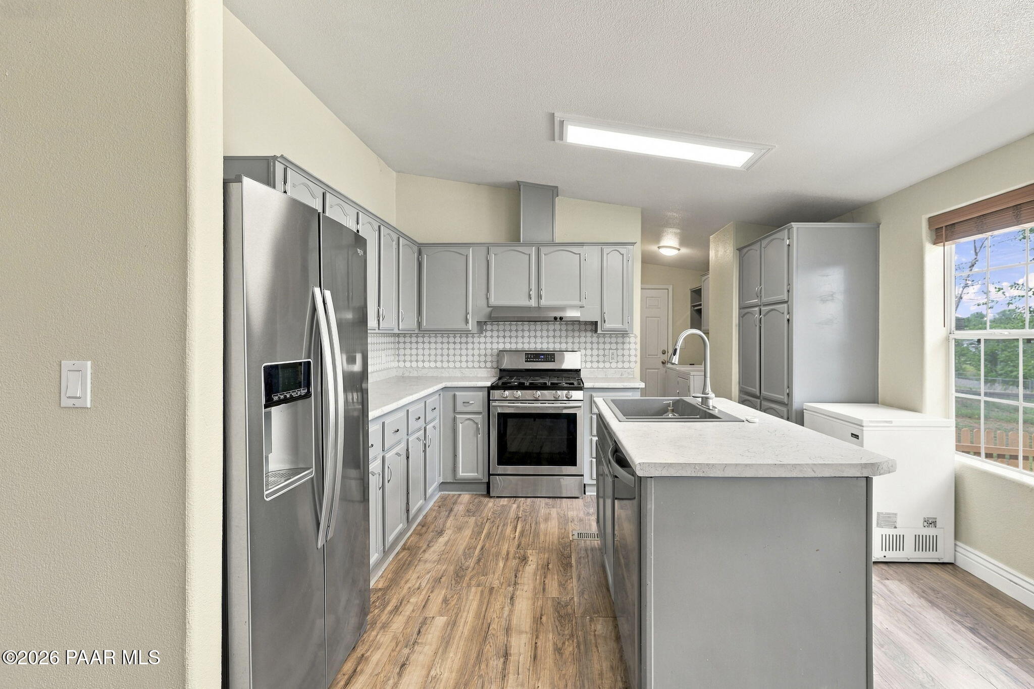 385 South Dewey Road Dewey, AZ 86327 - Photo 5 of 24 Kitchen
