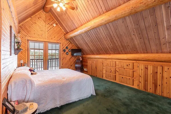 $600,000 | 11550 North Hilltop Drive, Irons, MI 49644