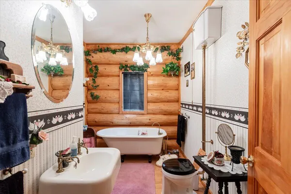 $600,000 | 11550 North Hilltop Drive, Irons, MI 49644