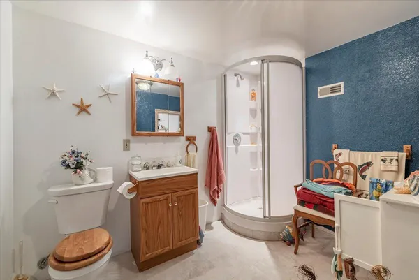 $600,000 | 11550 North Hilltop Drive, Irons, MI 49644