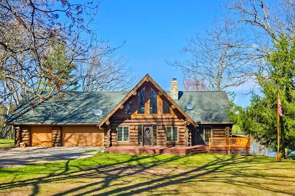 $600,000 | 11550 North Hilltop Drive, Irons, MI 49644