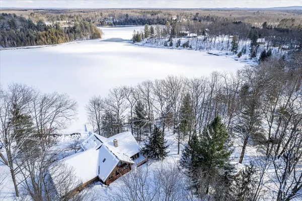 $600,000 | 11550 North Hilltop Drive, Irons, MI 49644