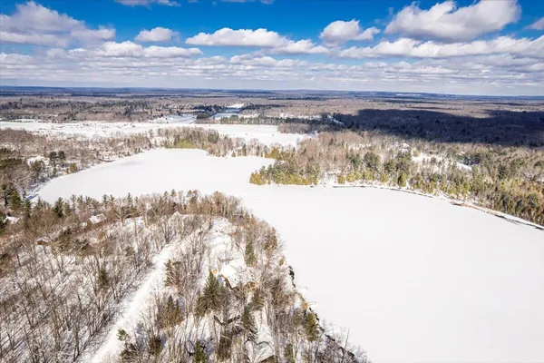 $600,000 | 11550 North Hilltop Drive, Irons, MI 49644