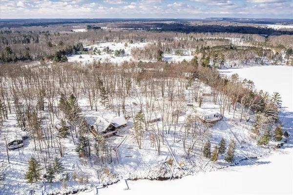 $600,000 | 11550 North Hilltop Drive, Irons, MI 49644