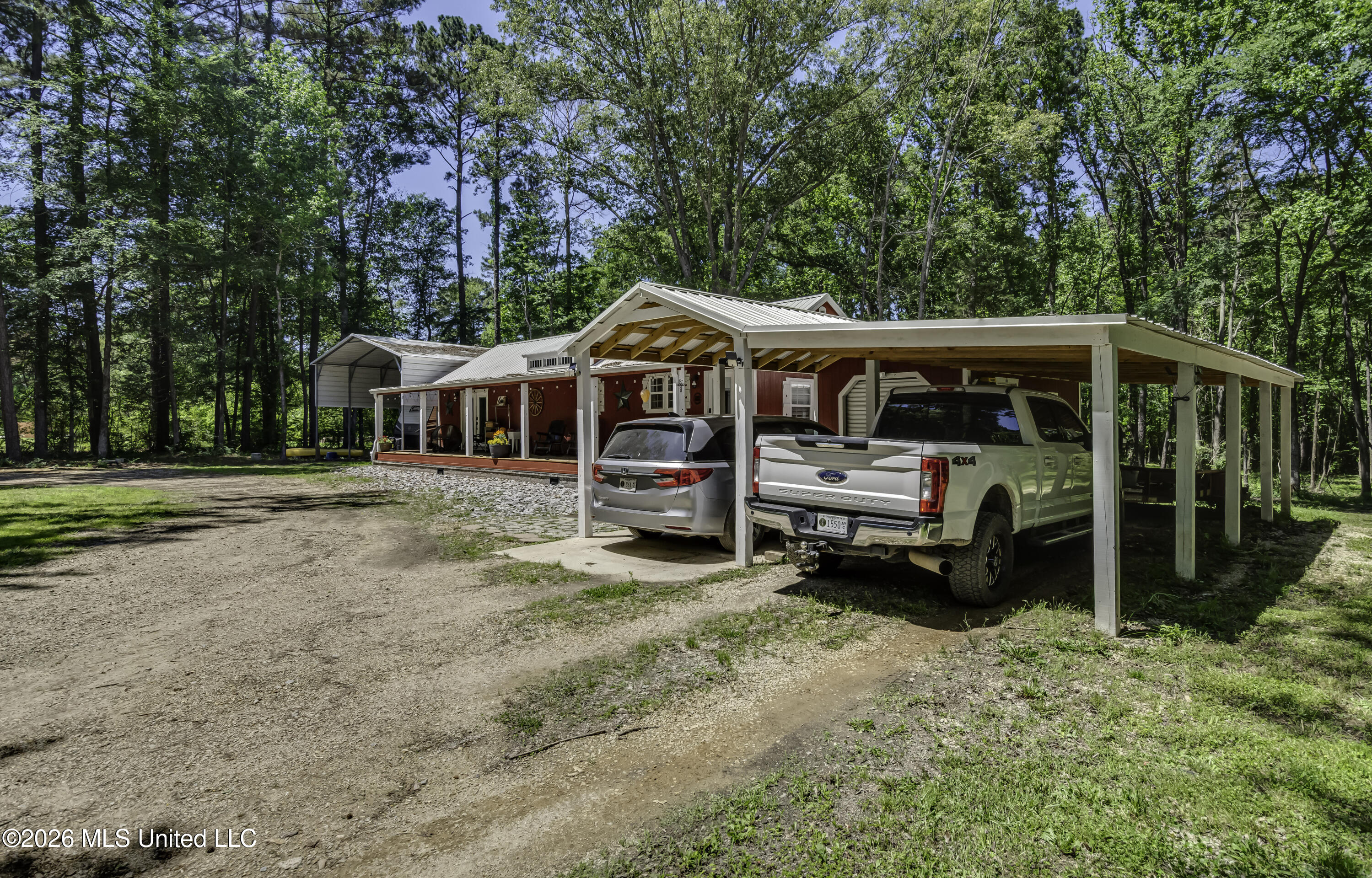 214 B Parks Road Jackson, MS 39212 - Photo 30 of 47 carport