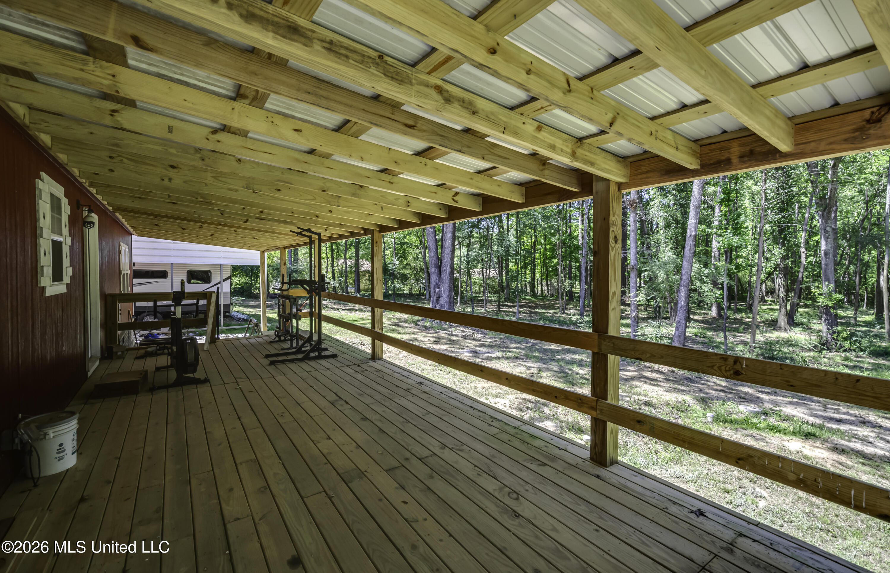214 B Parks Road Jackson, MS 39212 - Photo 39 of 47 Back porch