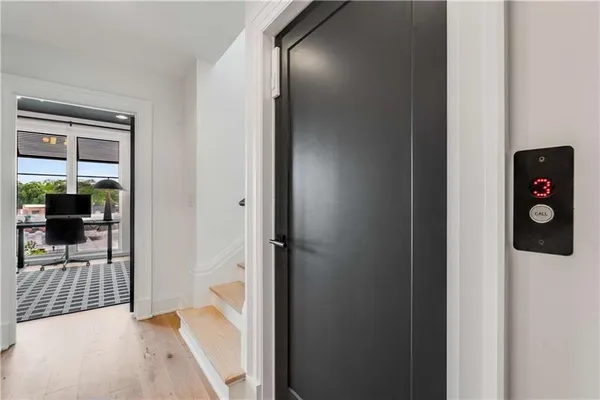 $10,000 | 661 Auburn Avenue Northeast, Unit 16, Atlanta, GA 30312