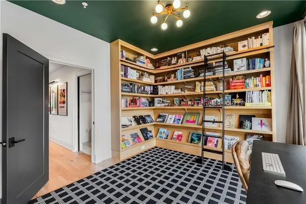 $10,000 | 661 Auburn Avenue Northeast, Unit 16, Atlanta, GA 30312