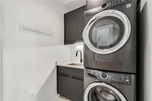$10,000 | 661 Auburn Avenue Northeast, Unit 16, Atlanta, GA 30312