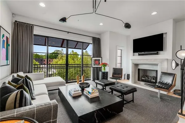 $10,000 | 661 Auburn Avenue Northeast, Unit 16, Atlanta, GA 30312