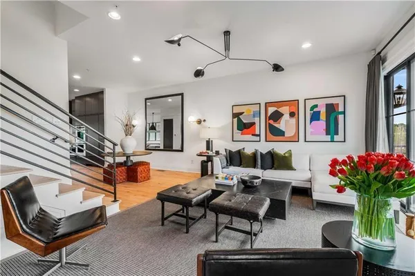 $10,000 | 661 Auburn Avenue Northeast, Unit 16, Atlanta, GA 30312