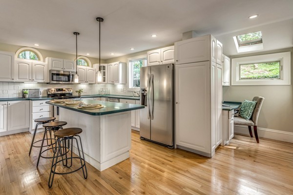 29 Blaisdell Road Medford, MA 02155 - Photo 9 of 28 Gallery Image 9