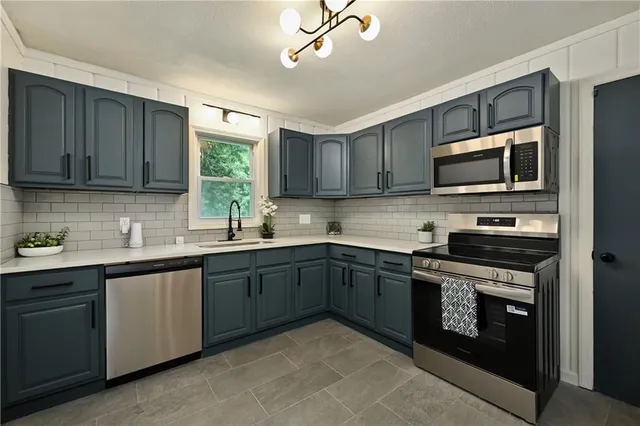 $239,500 | 5718 Edith Avenue, Kansas City, KS 66104