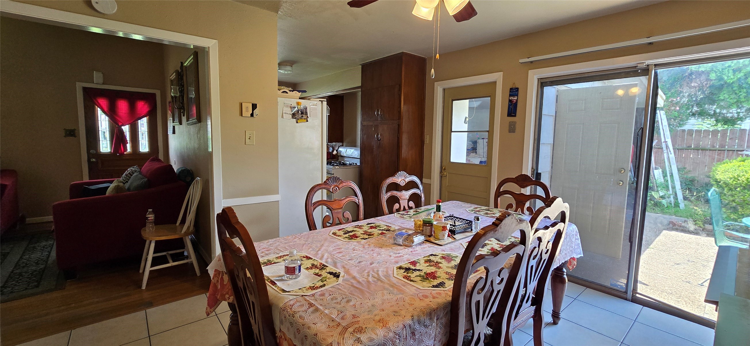 7210 Leader Street Houston, TX 77074 - Photo 6 of 36