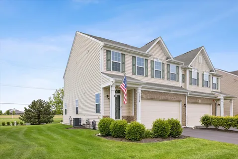 $394,900 | 1010 Sears Circle, Elburn, IL 60119