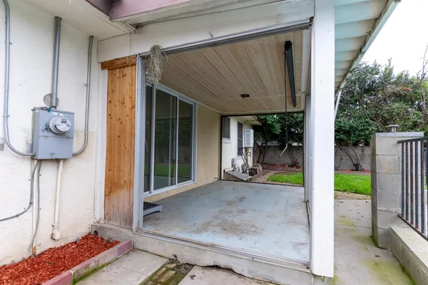 $359,999 | 4883 East Michigan Avenue, Fresno, CA 93703