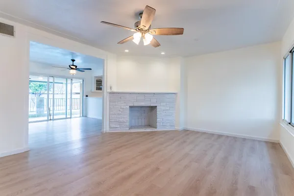 $359,999 | 4883 East Michigan Avenue, Fresno, CA 93703