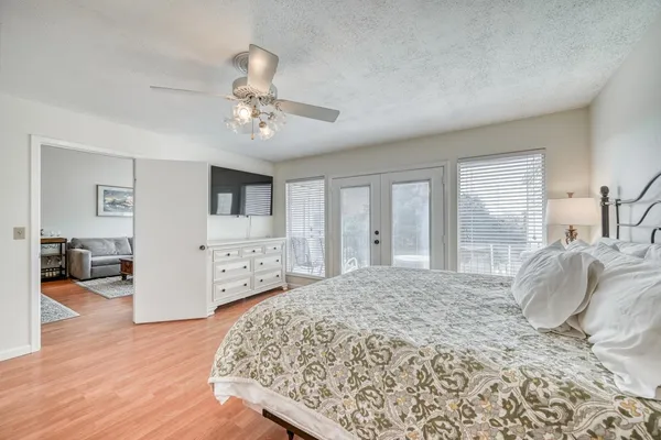$399,999 | 806 Highcrest Drive, Unit 19, Granite Shoals, TX 78654