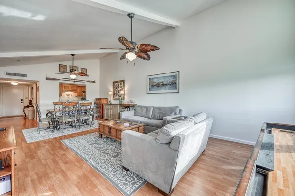 $399,999 | 806 Highcrest Drive, Unit 19, Granite Shoals, TX 78654