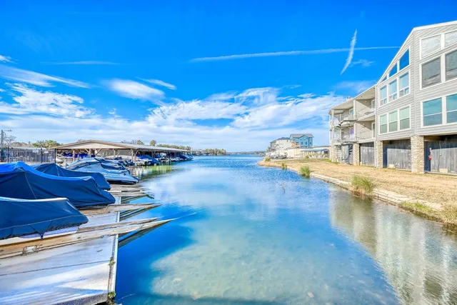 $449,900 | 806 Highcrest Drive, Unit 19, Granite Shoals, TX 78654