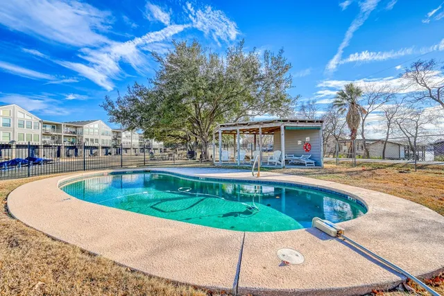 $449,900 | 806 Highcrest Drive, Unit 19, Granite Shoals, TX 78654