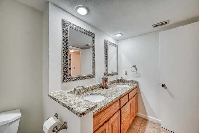 $449,900 | 806 Highcrest Drive, Unit 19, Granite Shoals, TX 78654