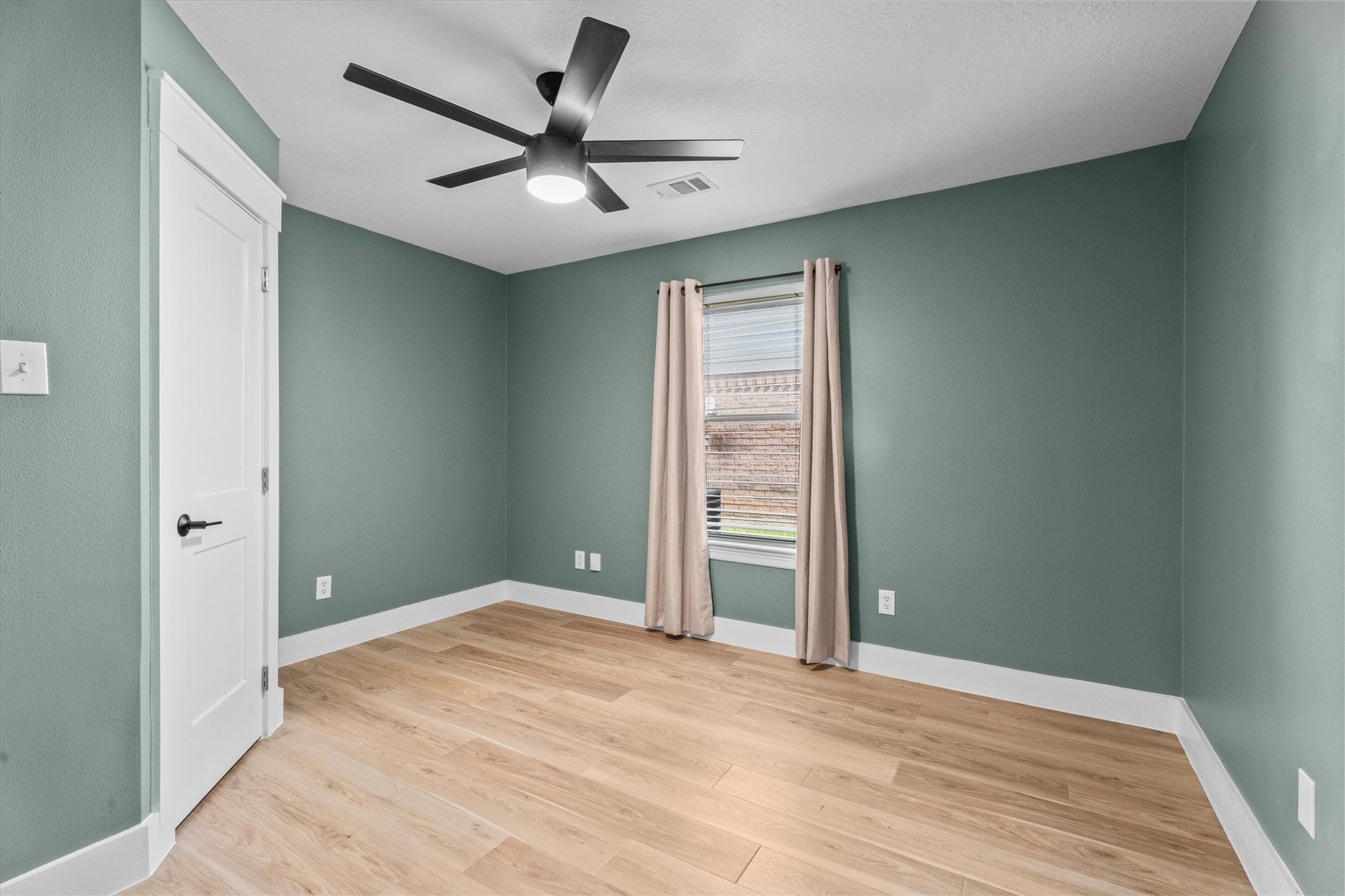 30111 Granum Drive Spring, TX 77386 - Photo 37 of 45 an empty room and closet area with fan