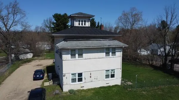 $229,900 | 608 West Michigan Avenue, Paw Paw, MI 49079