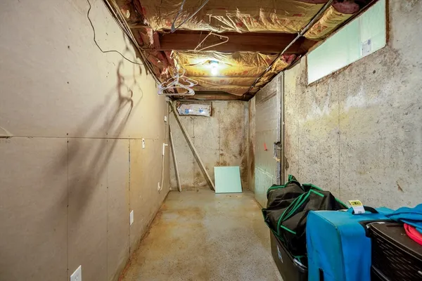 $395,000 | 160 Stafford Road, Holland, MA 01521