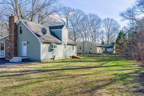 $395,000 | 160 Stafford Road, Holland, MA 01521