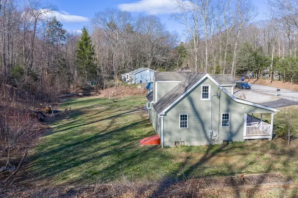$395,000 | 160 Stafford Road, Holland, MA 01521
