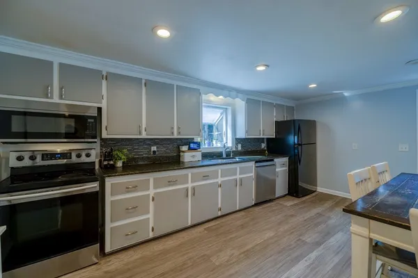 $395,000 | 160 Stafford Road, Holland, MA 01521