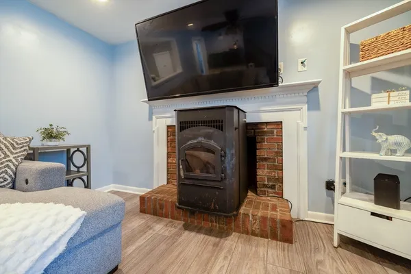 $395,000 | 160 Stafford Road, Holland, MA 01521