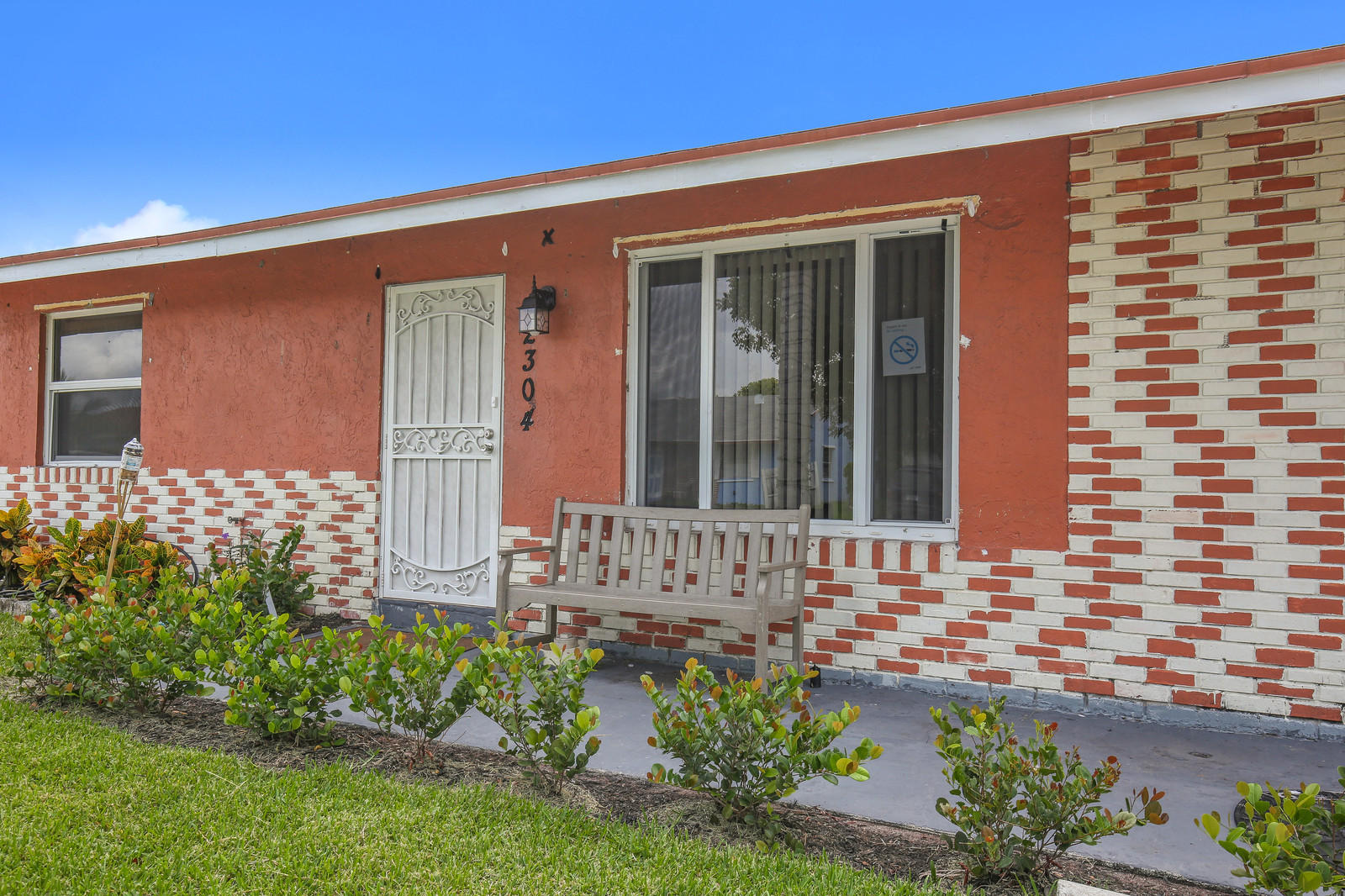 2304 Z Terrace Riviera Beach, FL 33404 - Photo 3 of 16 03_Image_3_of_16_mls