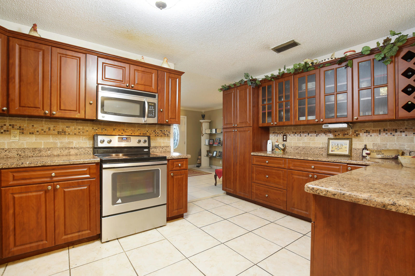 2304 Z Terrace Riviera Beach, FL 33404 - Photo 7 of 16 07_Image_7_of_16_mls