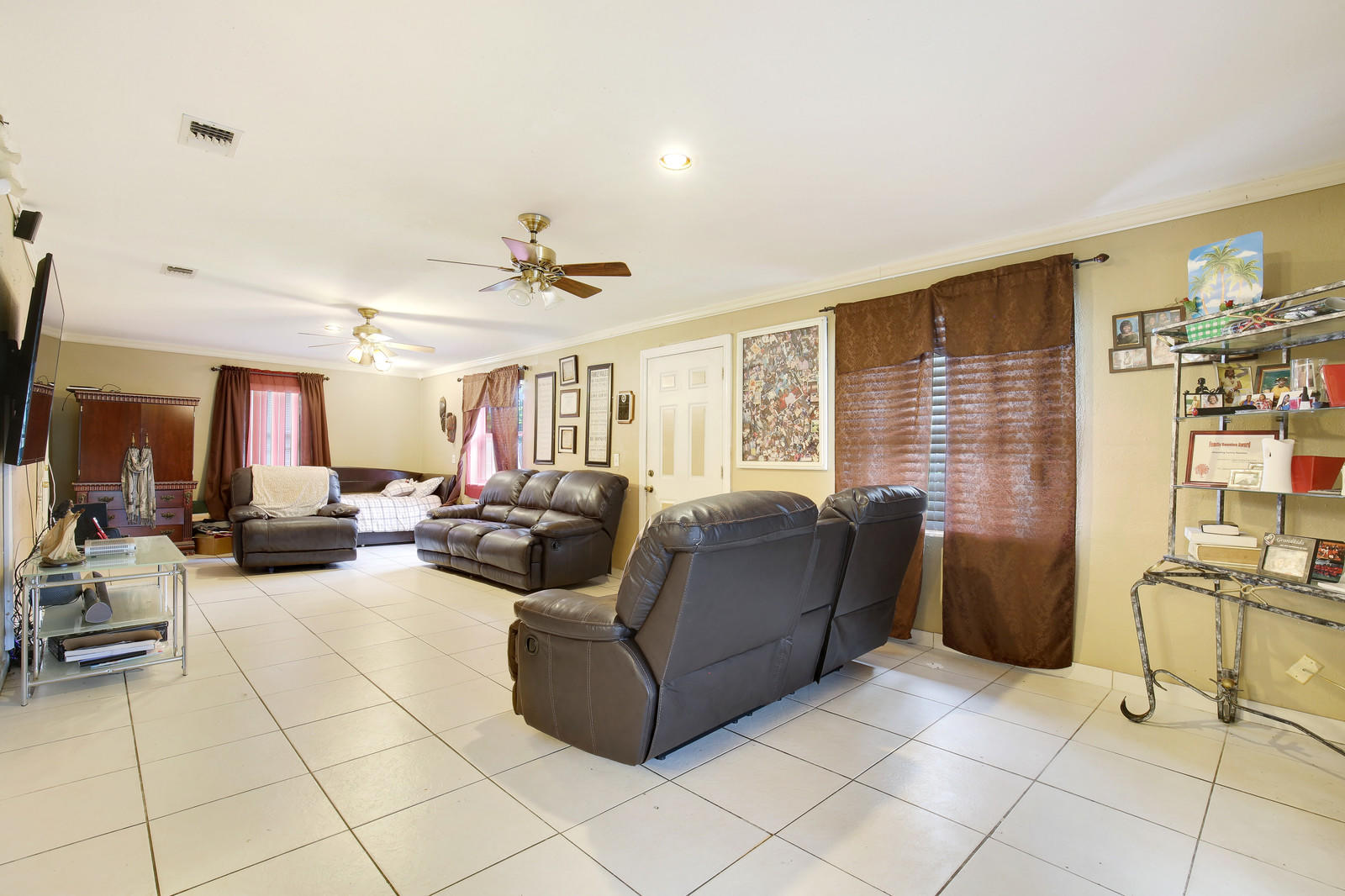 2304 Z Terrace Riviera Beach, FL 33404 - Photo 10 of 16 10_Image_10_of_16_mls