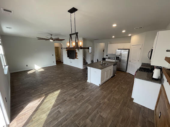4901 Commodity Way Ladson, SC 29456 - Photo 5 of 41 Dining