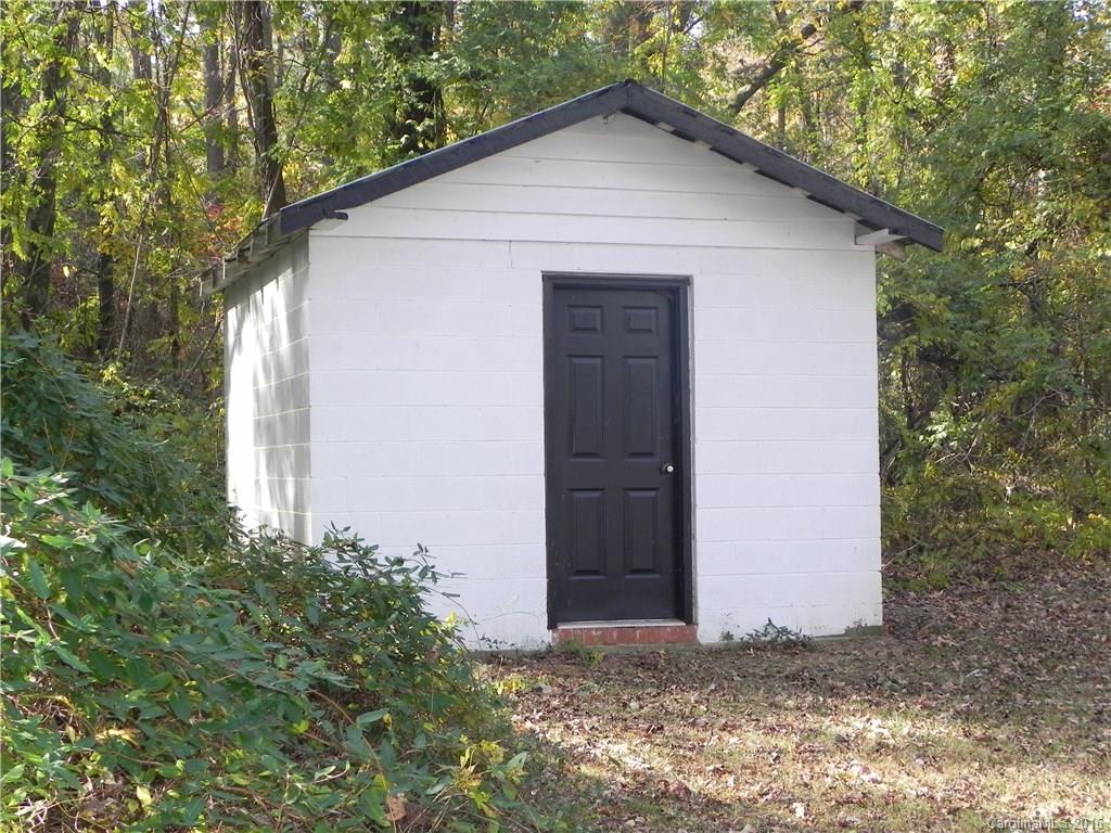 12012 Sam Black Road Midland, NC 28107 - Photo 18 of 24 Gallery Image 18